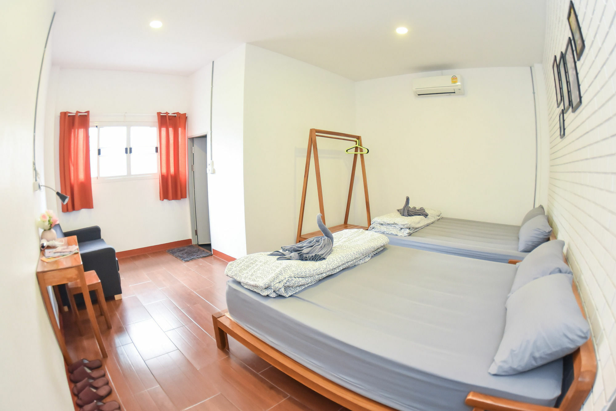 Hotel The Garage Chiang Rai Exterior foto